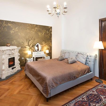 Codelli Deluxe Fresco City Centre App With Balcony Любляна Экстерьер фото